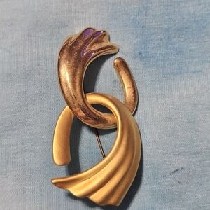 Vintage Gold Tone Interlocking Swirls - One Is Shiny & One Is Matte, Brooch